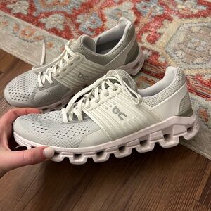 On Women’s Cloudswift Women’s Tennis Shoes